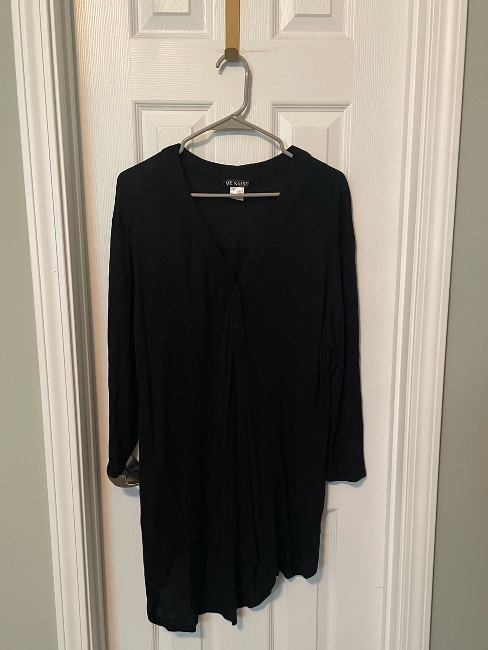 Venus black long-sleeve asymmetrical tunic